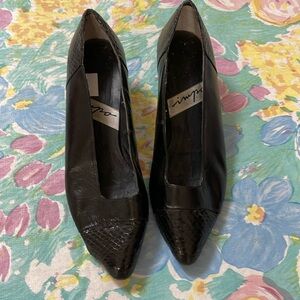 Impo black leather shoes